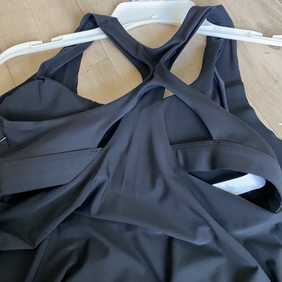 Athleta 2 in 1 support top - Picture 7 of 8